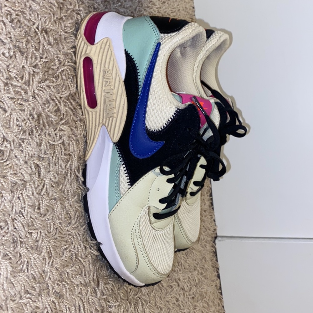 Nike Air Max Excee Fossil shoes